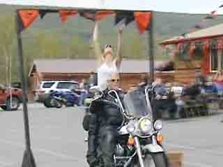  الولايات_المتحدة:  Alaska:  
 
 Motorcycle Run, Chatanika